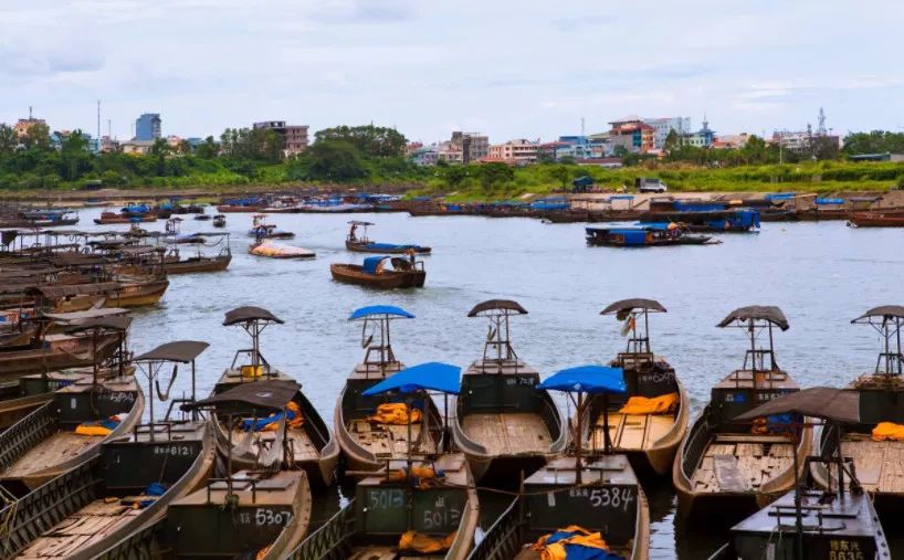 对不起我要去西安了,东兴还能去吗