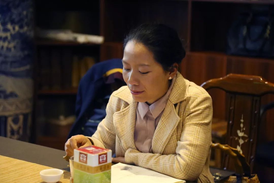 上次把脉问诊,这次星座占卜:别对茶会只有刻板印象(文末留言有礼)