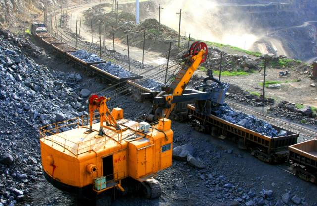 「靓·白云」秋天的白云鄂博，仿佛让你置身岁月的留声机中……