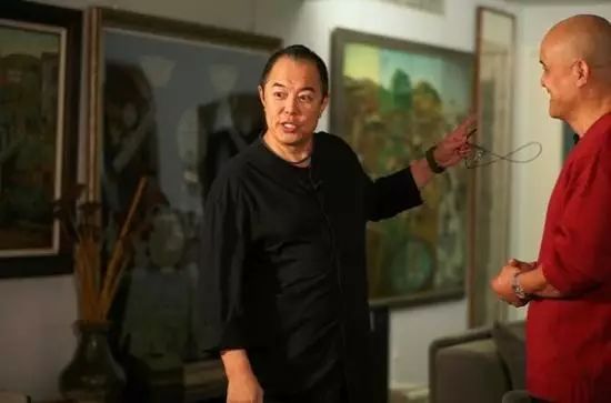 “皇阿玛”张铁林豪宅曝光，一屋子的收藏品究竟价值几何？