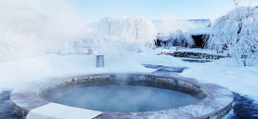 刘烨旅游,刘烨一家四口出游