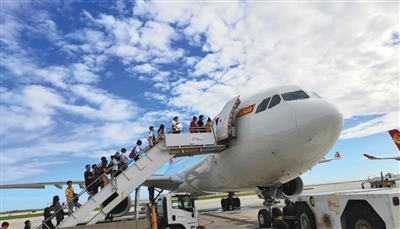 “孤岛”塞班：1500名中国旅客的72小时