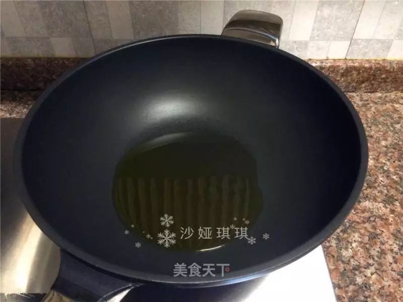 泡豇豆炒牛肉怎么做才好吃视频,泡豇豆炒牛肉粒