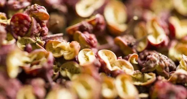 冻疮破皮怎么用十滴水,冻疮裂口抹什么好得快