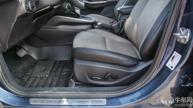 试驾全新福特福睿斯,福睿斯性价比