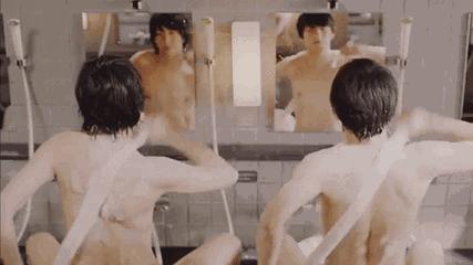 用什么洗澡身体光滑,用什么水洗澡皮肤光滑