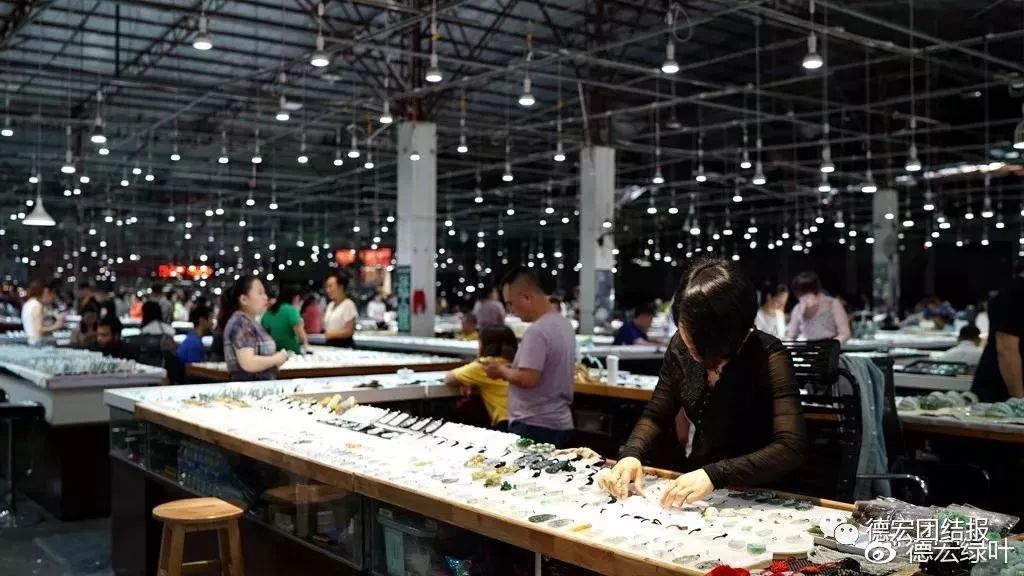 瑞丽玉石直播,瑞丽玉石市场直播