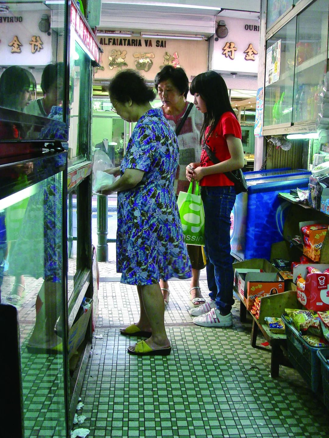澳门并非只有“灯红酒绿”，还有这些生活气息满满的“旧区小店”