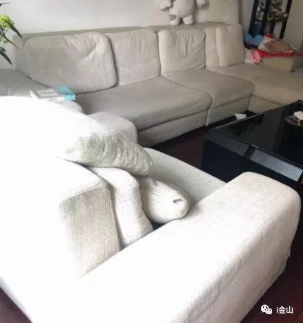 全新Gucci包、电磁炉……这期跳蚤市场有点不一样！