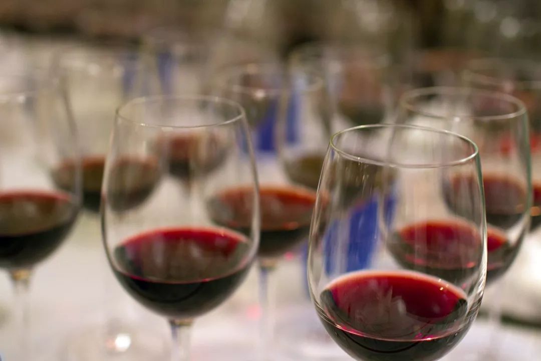 葡萄酒里的添加剂有哪些,葡萄酒添加剂二氧化硫和焦亚硫酸