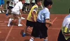 没有读书资质的孩子是来报父母恩的……校长的讲话刷爆朋友圈！您怎么看？