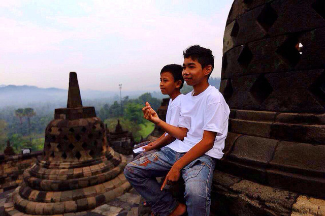 婆罗佛屠，火山灰下的佛教奇观