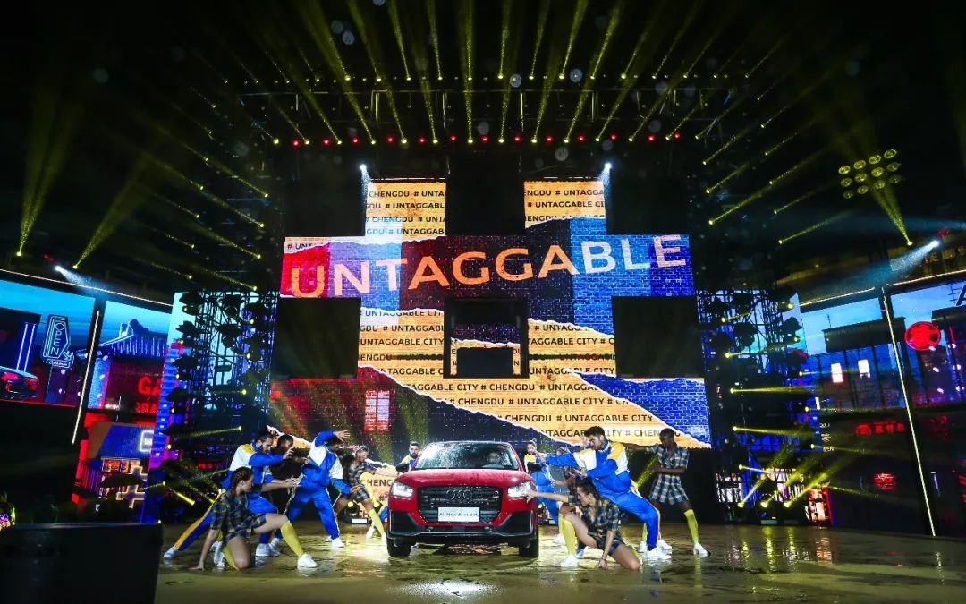 一个衣帽间藏400多段故事什么感觉丨当“Z哥”邂逅全新奥迪Q2L