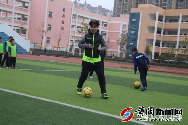 暑期下乡足球,足球下基层