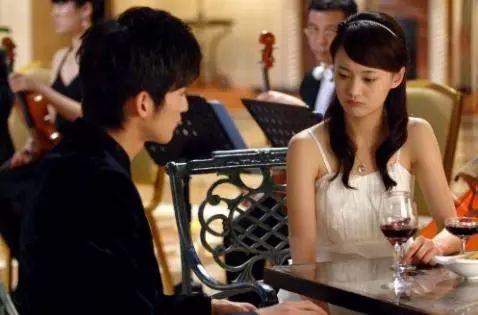 相亲男发520元红包能收吗,相亲男发52块钱红包