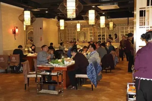 6.8折！烟台路上这家烧烤城震撼登场！承包你的整个5月……