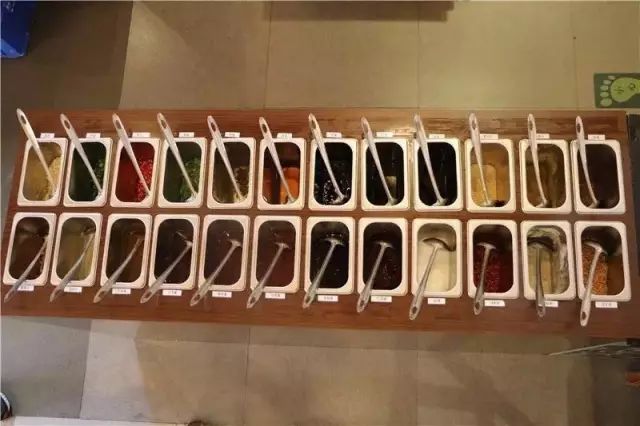 吃火锅怎么调酱汁最好吃,吃火锅芝麻蘸酱怎么调才好吃