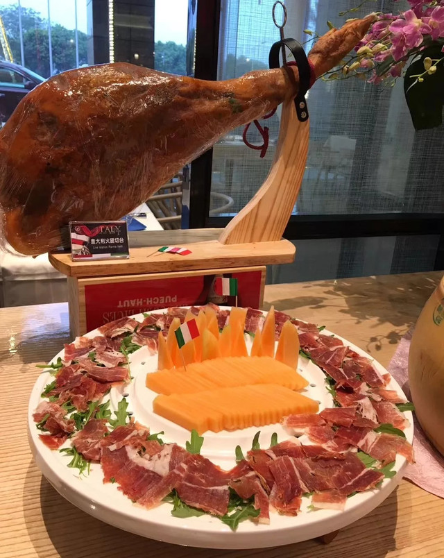 帝王蟹1499元,帝王蟹1299元