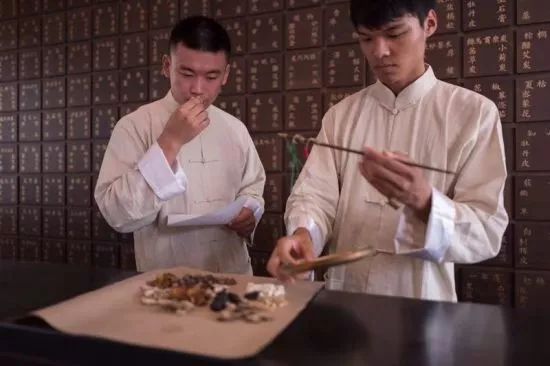 东阿阿胶崛起,东阿阿胶和国胶堂阿胶