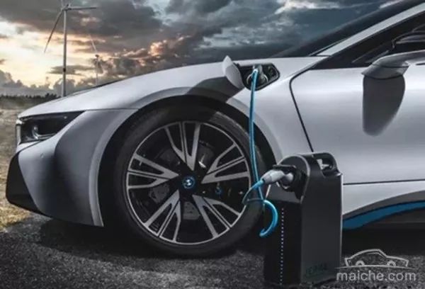 打不着火电瓶没电怎么办教你几招,酷路泽电瓶没电打不着车怎么回事