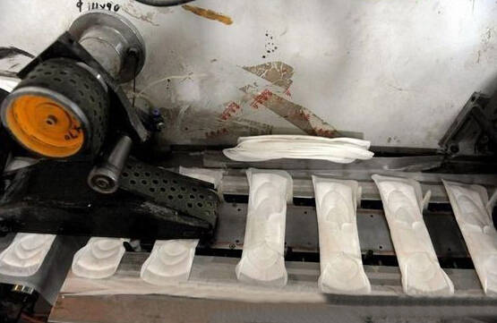 大量假避孕套流入市场,50万盒假冒避孕套