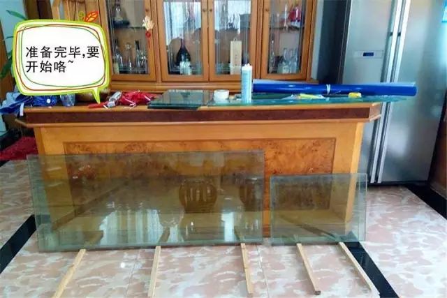 最简单的方法自制鱼缸背景,小型鱼缸制作全过程