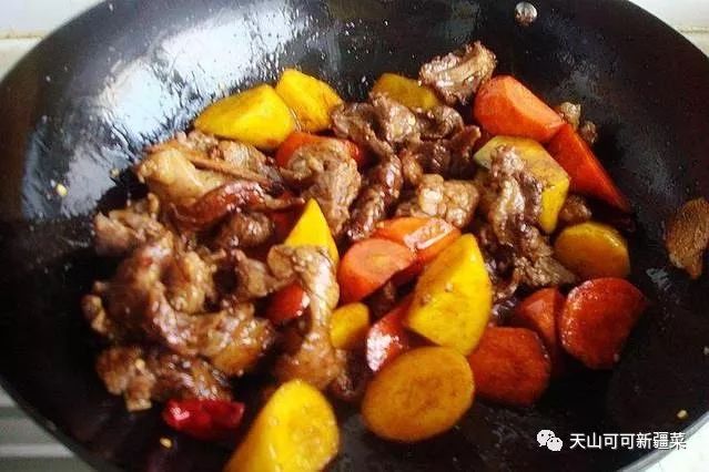 炖牛肉太柴怎么办教你5个小窍门,牛肉炖软烂技巧炖牛肉怎样不发柴