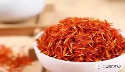 这些泡脚方法值得你收藏,冬季用这三种中药材泡脚最养生