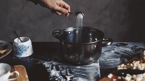 冻疮使用热盐水,用热水袋可以治疗冻疮吗