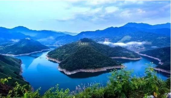 有了绿牌还能拥有大牌,有了绿牌再去拍蓝牌