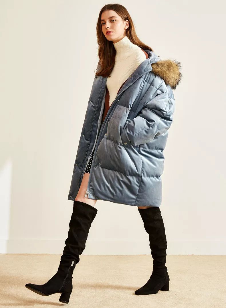 别再穿黑色了，这个颜色今年超流行，百搭时髦还显白显气质