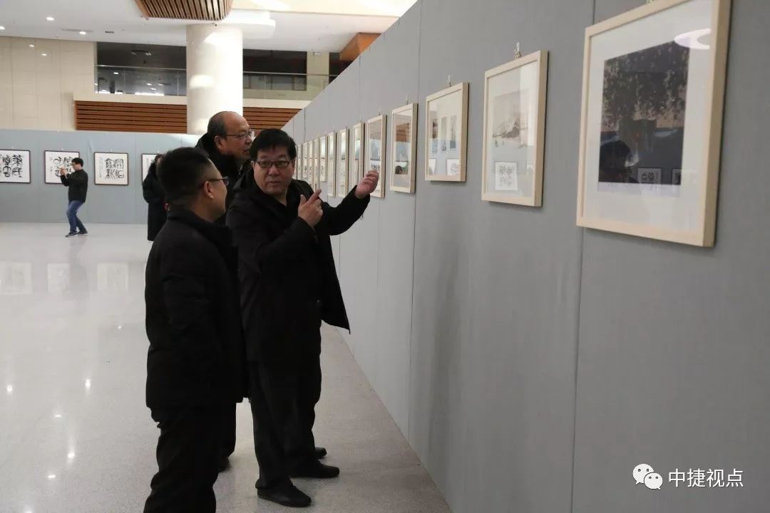 「聚焦」“翰墨乡情”—从中捷走出的画家吴燃汇报展览开幕