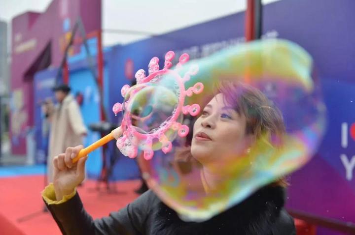 2019年中国濮院时尚购物节开幕,桐乡市衣柜