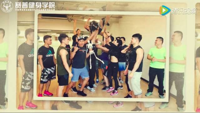 私人健身教练，不仅体面还高薪，月薪2万不是梦！