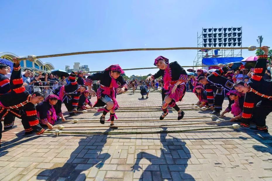 海南琼中志愿者招募,2024青年羽毛球锦标赛志愿者报名