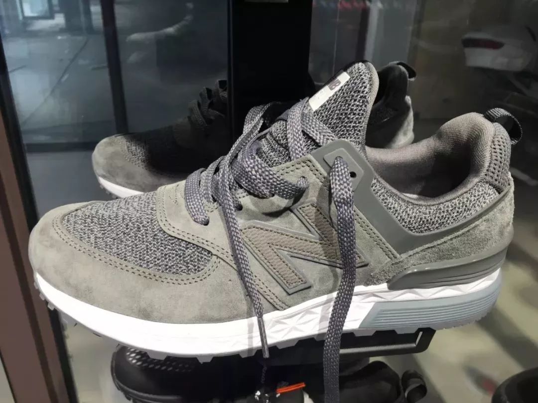 阿迪达斯羽绒服700元能买到真的吗,199阿迪达斯羽绒服