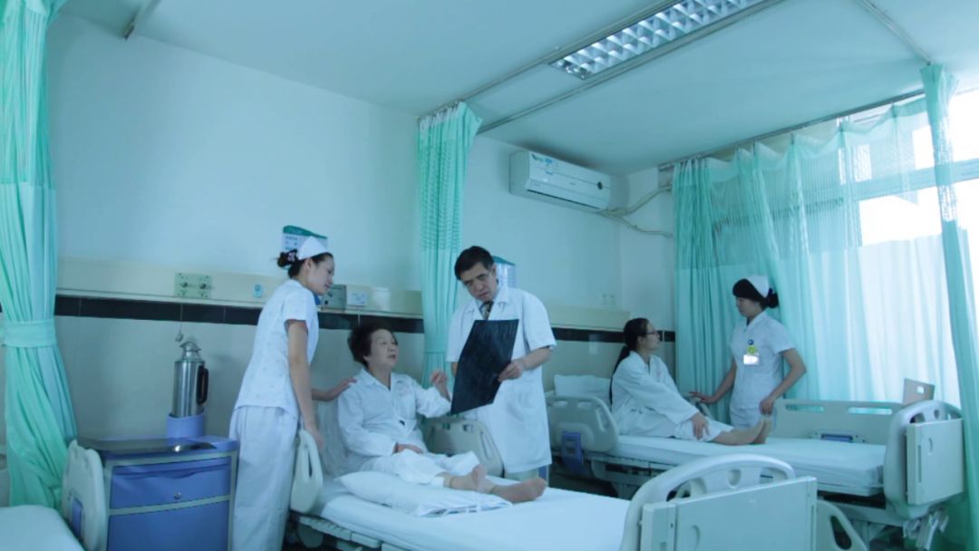 走路关节酸痛怎么缓解,腿关节酸痛怎么快速缓解