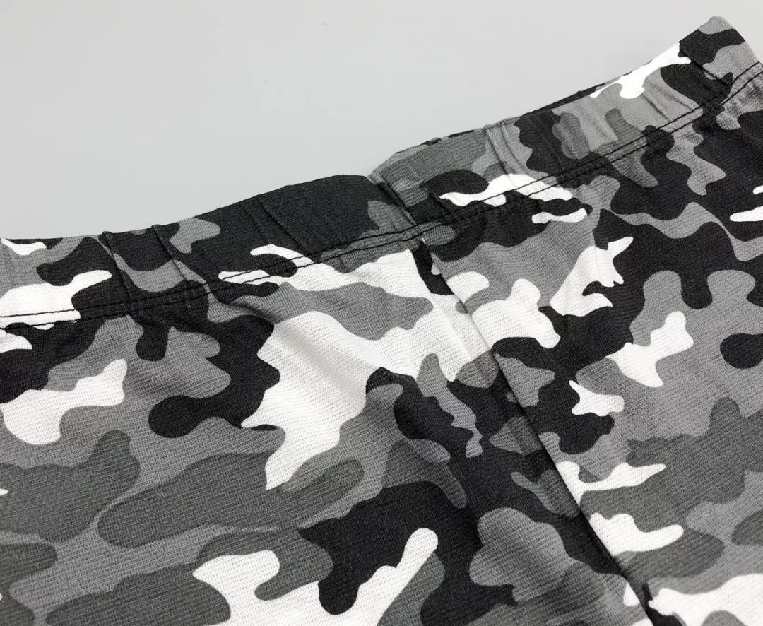 美国总统奥巴马穿的衣服,奥巴马穿的羽绒服