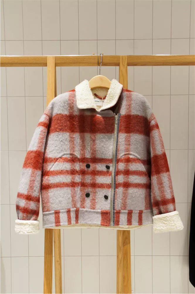 红红火火恍恍惚惚是什么意思,红色辟邪的说法