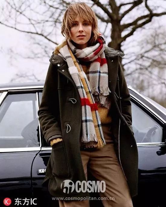 我没有年轻10岁的药，但马思纯这件“少女感”可以