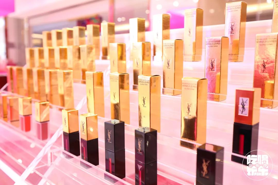 元旦新年就来2751YOLO城市广场，500元友阿购物卡免费送！