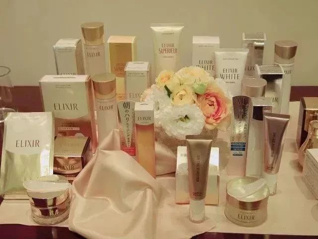 日本本土资生堂怡丽丝尔水乳测评,日本资生堂怡丽丝尔值得卖么