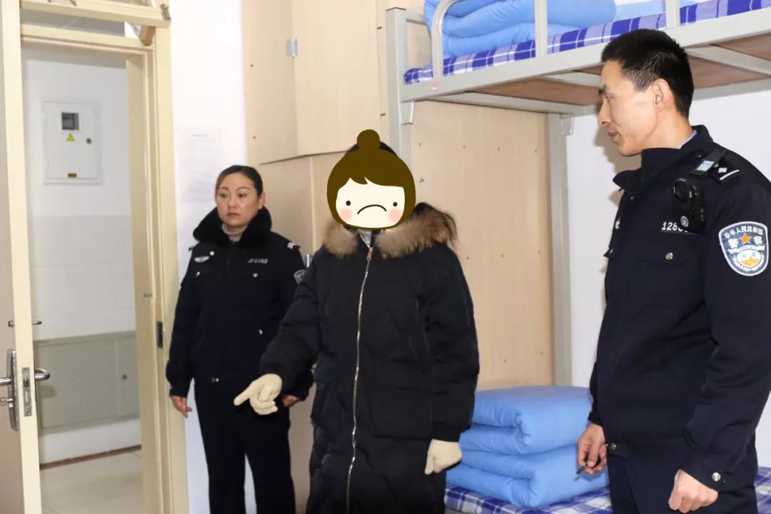 猖狂小偷作案,警方抓捕盗窃贼