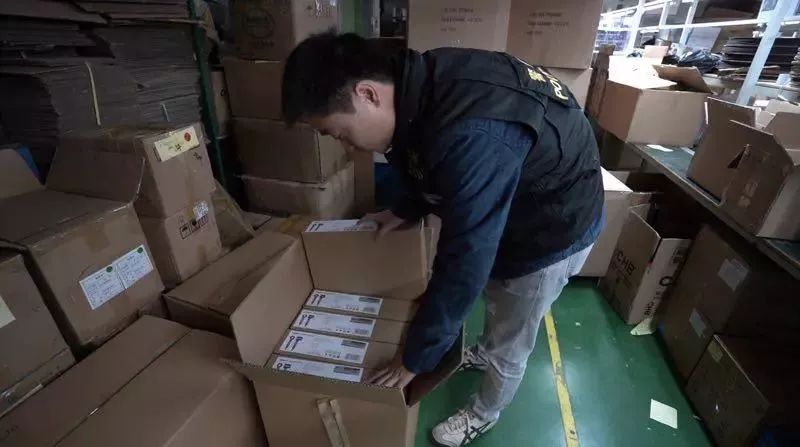 花200元买吹风机,花2000块买吹风机值得吗