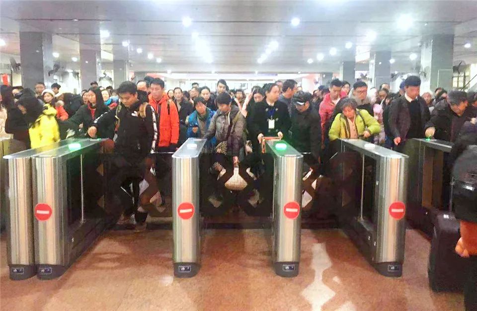 看雪到北京故宫,到故宫去看雪