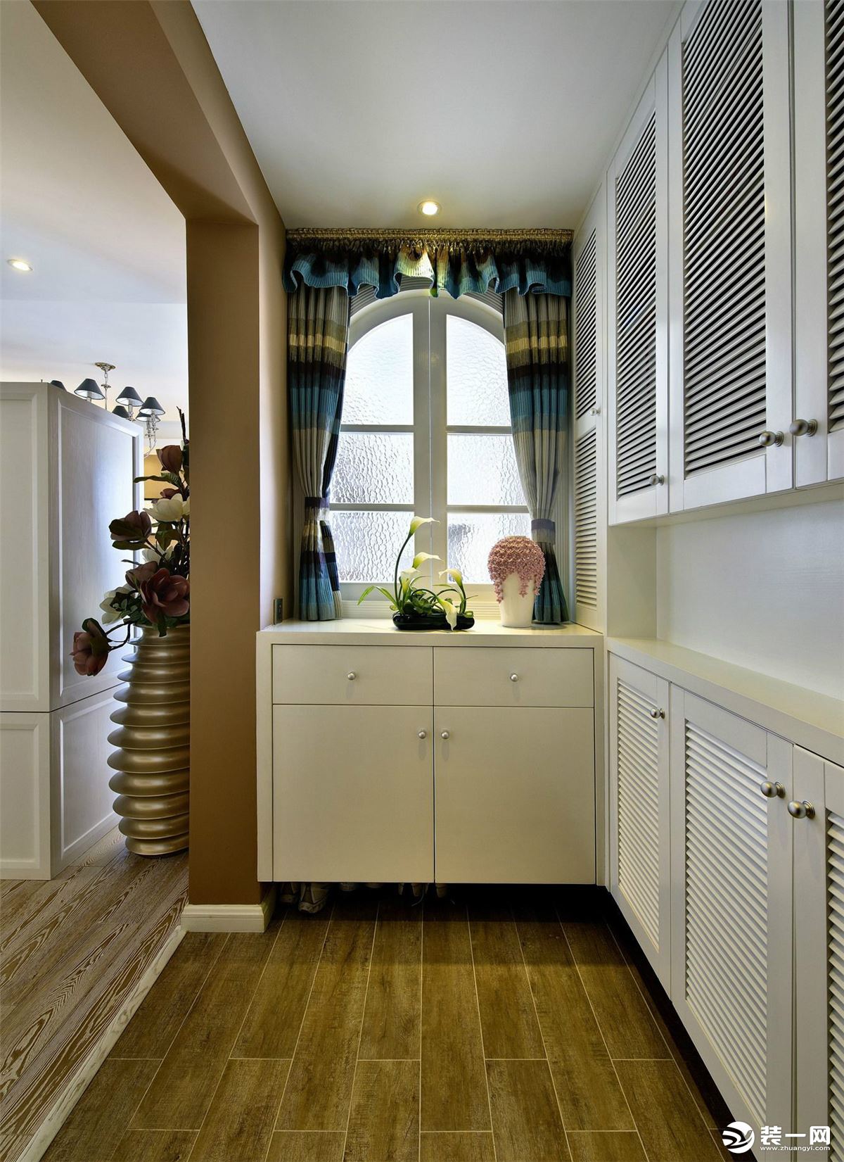 绿地效果图现代风格,绿地现代简约装修效果图