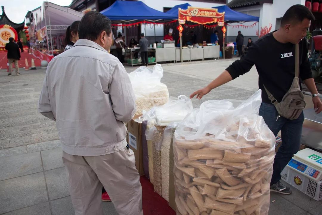 云南弥勒年货展销会,活动弥勒佛