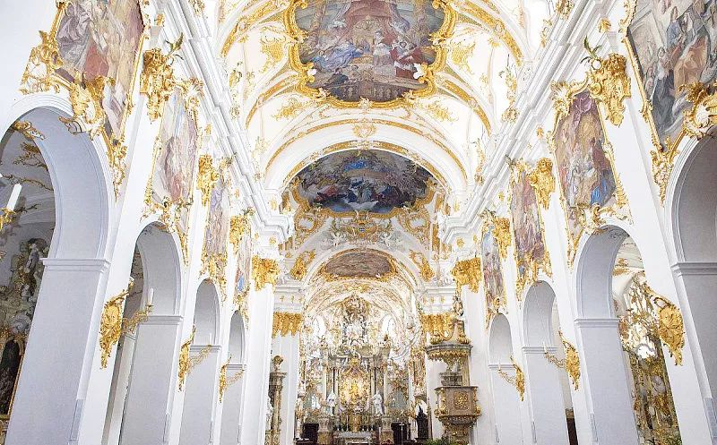 设计师需要学习哪些,当设计师需要学什么绘画