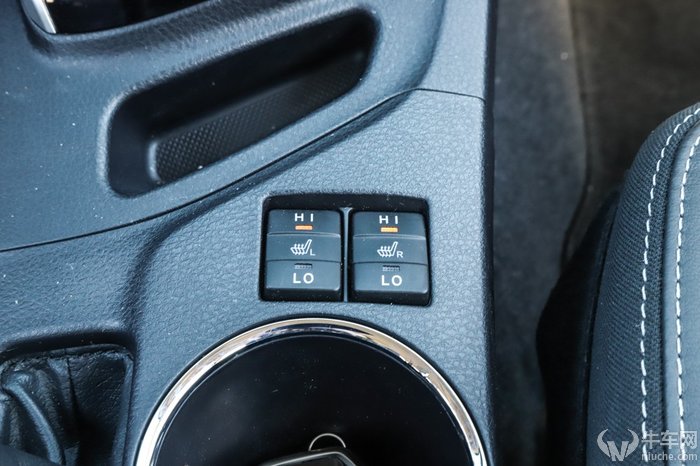 最新款卡罗拉双擎精英版试驾,卡罗拉双擎低速省油还是高速省油