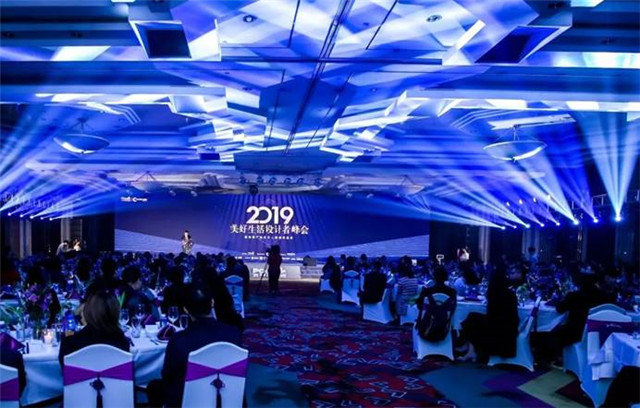 安华瓷砖和东鹏瓷砖哪个好,安华瓷砖和宏宇瓷砖哪个好